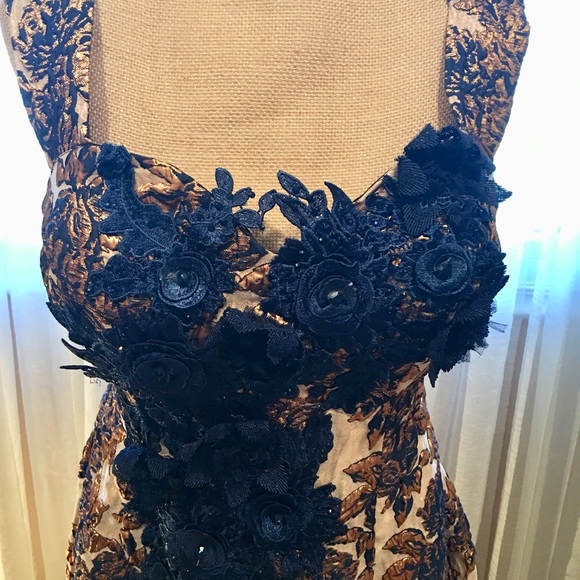 Madarari incredible evening gown, size M/L - Picture 6 of 12